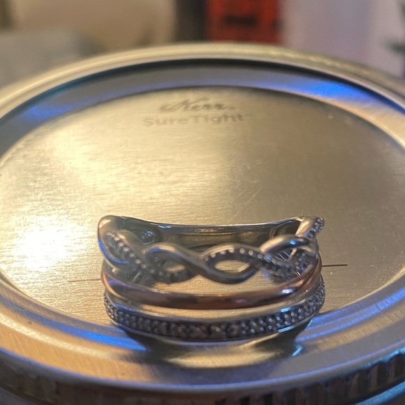 Female rings - Picture 12 of 14